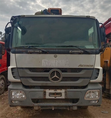 2012 ZoomLion 49M Gebruikte betonnen pomptruck binnen Benz chassis